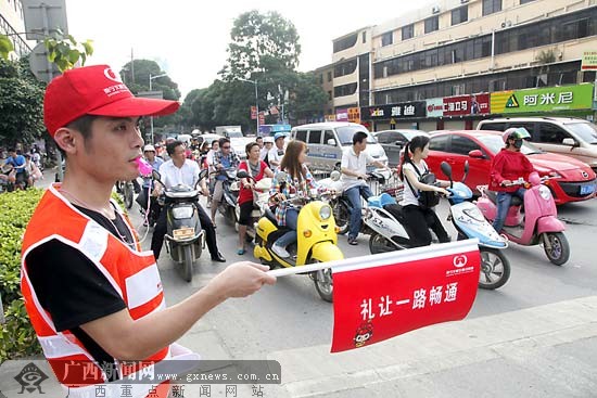 南宁市首批驾校学员